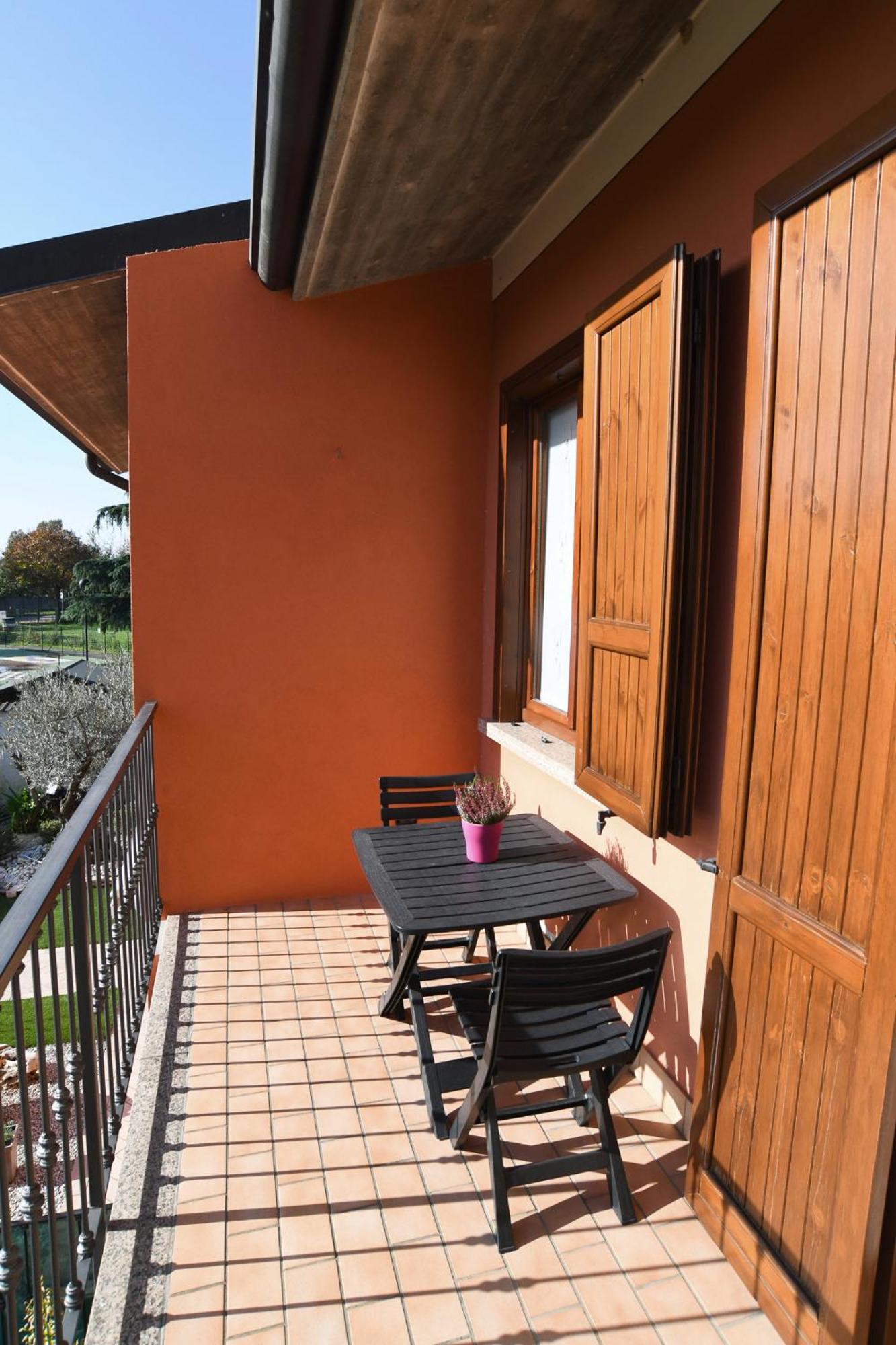Rovato Entire Apartment In The Capital Of Franciacorta Exterior foto