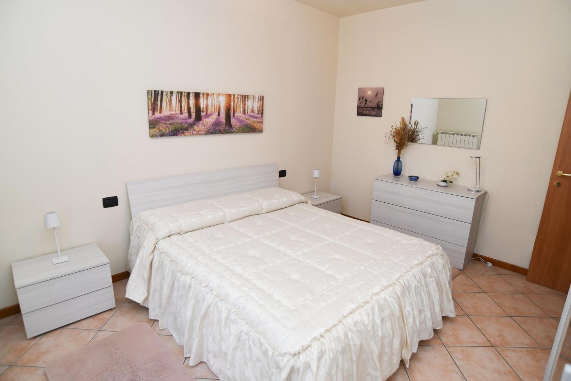 Rovato Entire Apartment In The Capital Of Franciacorta Exterior foto